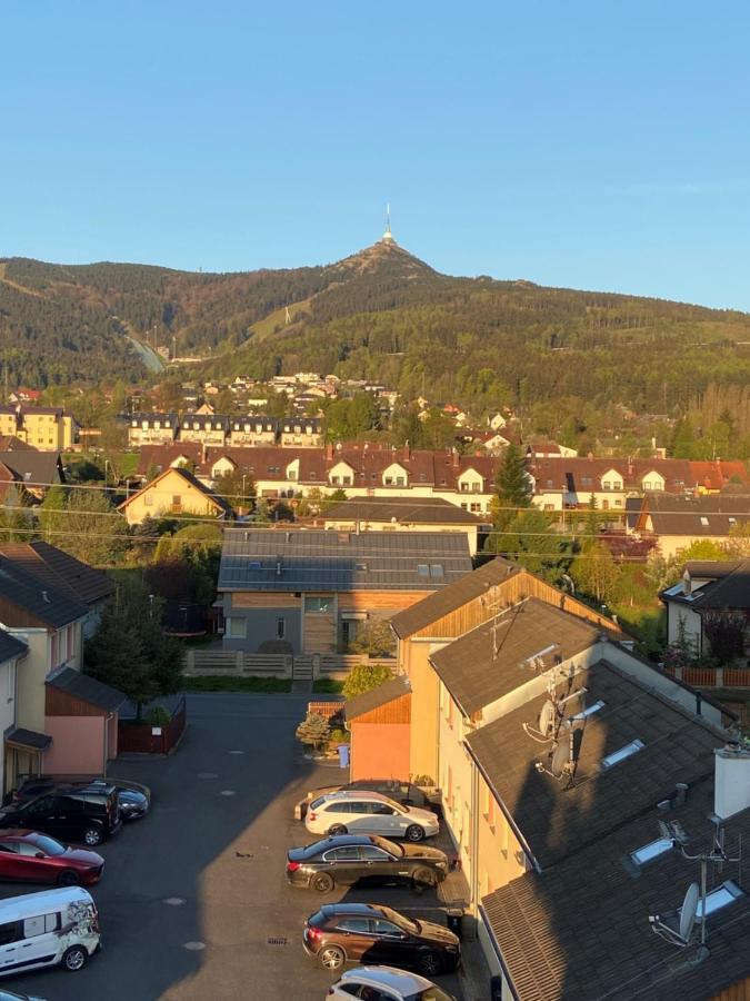 Ferienwohnung Horsky Apartman Pod Jestedem Reichenberg Exterior foto